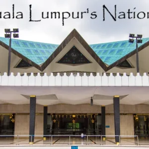 Visiting-Kuala-Lumpurs-National-Mosque-B